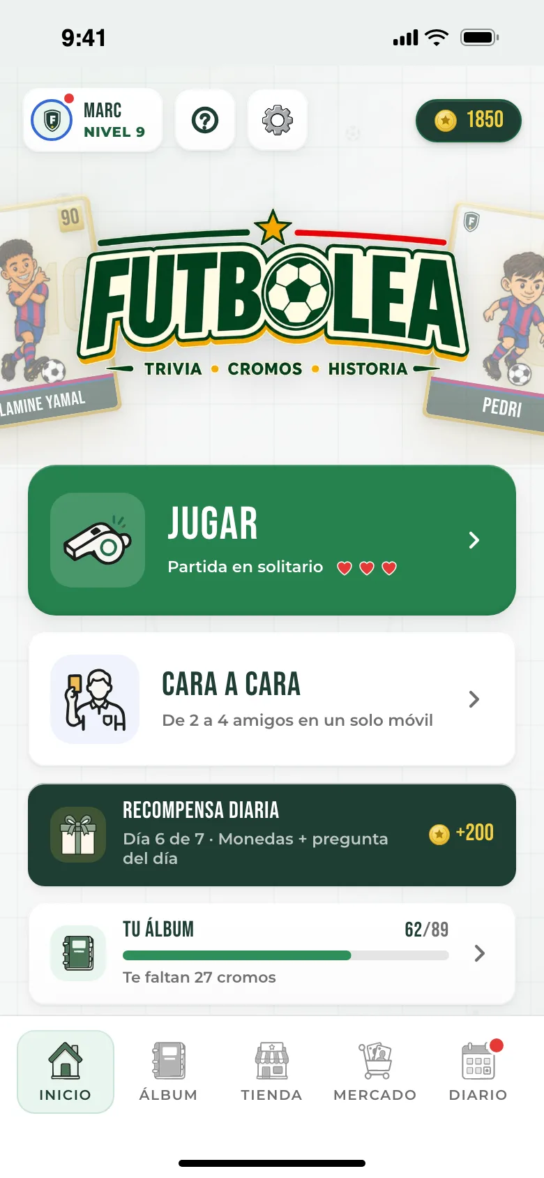 Pantalla de inicio con Jugar, Cara a cara, la recompensa diaria y el álbum